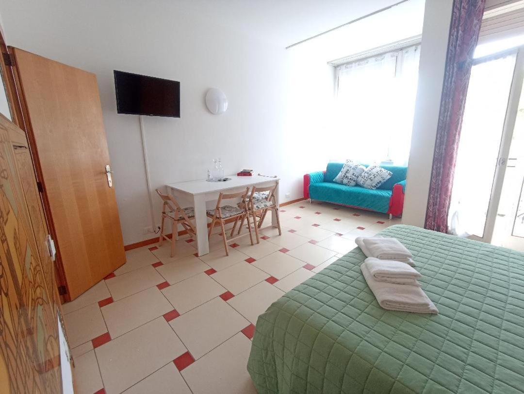 Monika Holiday 315 Magic Lake Garda  Ngoại thất bức ảnh
