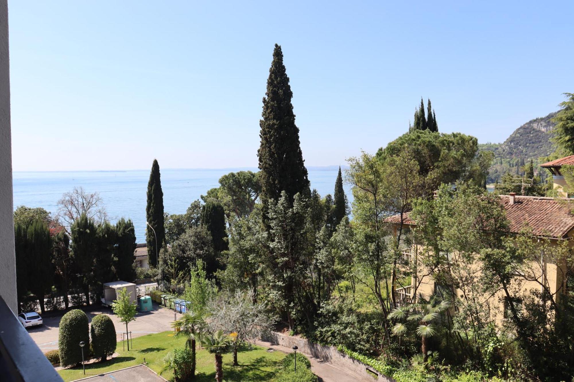 Monika Holiday 315 Magic Lake Garda  Ngoại thất bức ảnh