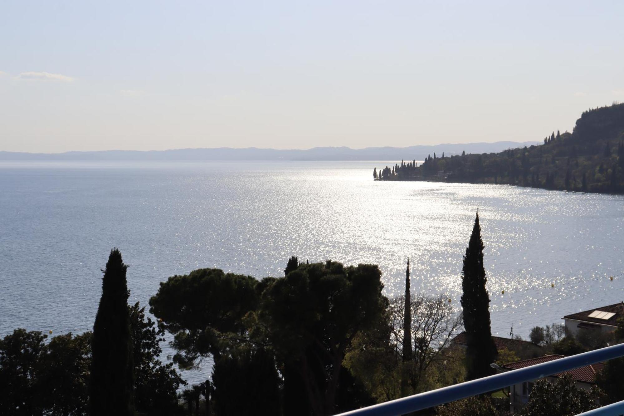 Monika Holiday 315 Magic Lake Garda  Ngoại thất bức ảnh