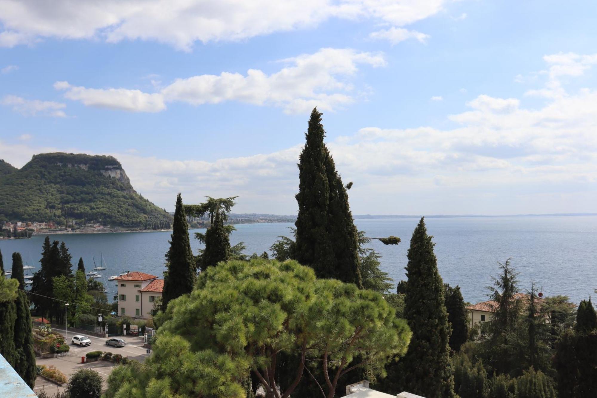 Monika Holiday 315 Magic Lake Garda  Ngoại thất bức ảnh